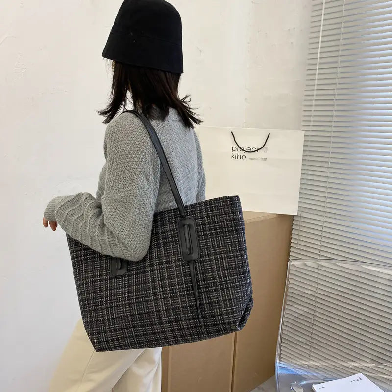 Women’s Messenger Bag Dashion Large-Capacity Shoulder Bag