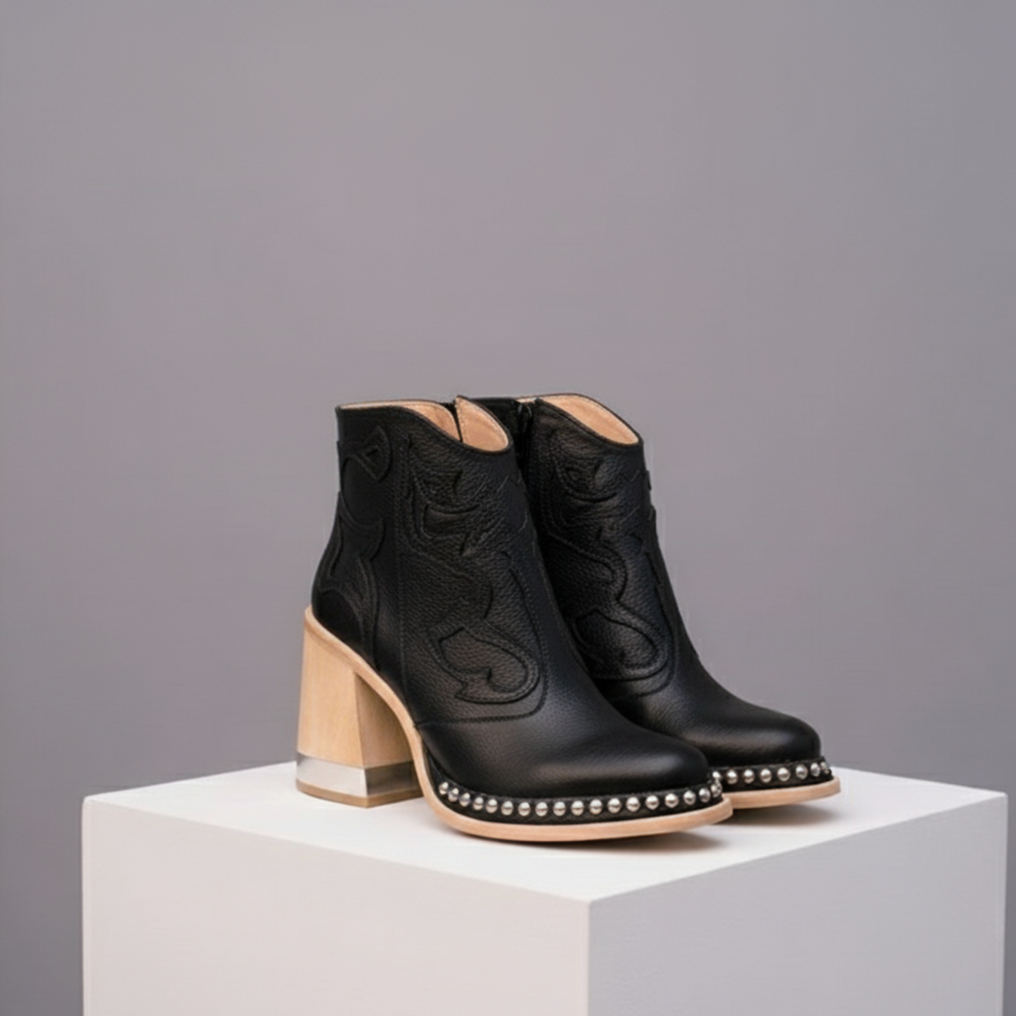 Modern European-American Fall/Winter Boots - Black / 35