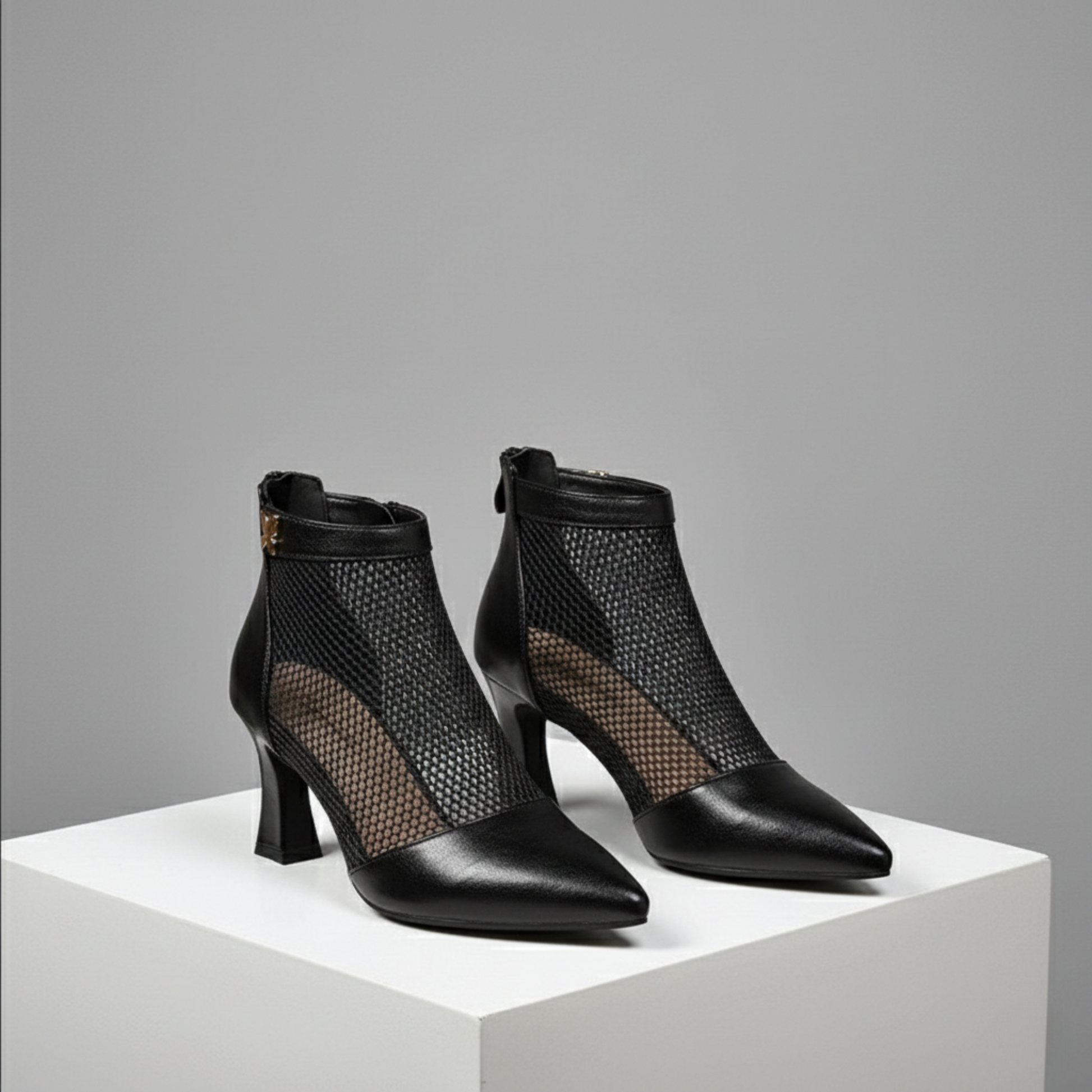 New Sandals Hollow Booties Women - Black / 35