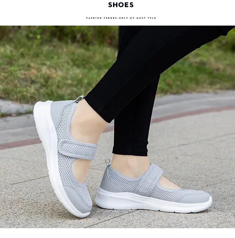 Low-top Thick Bottom Hollow Buckle Casual Mesh Shoes For The Old