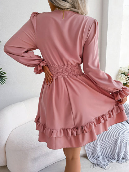 Lace-Up Beach Dress – Sexy V-Neck Long Sleeve Look